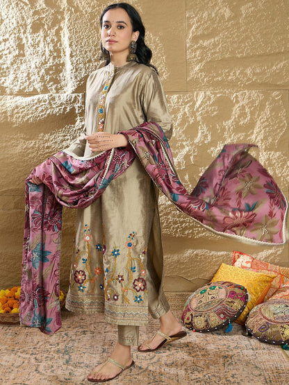 Dhiyona IE Women Floral Embroidered Regular Thread Work Kurta with Trousers & Dupatta