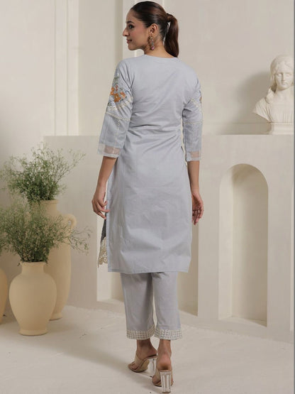 Women Floral Embroidered Regular Thread Work Pure Cotton Kurta with Trousers & With Dupatta