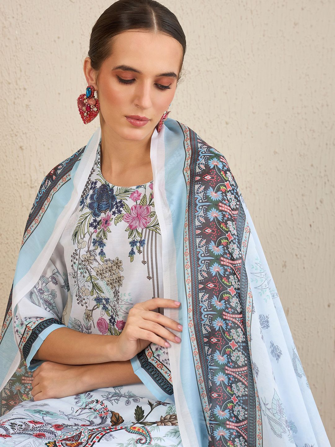 Dhiyona IE Ethnic Motifs Printed Kurta With Trousers & Dupatta