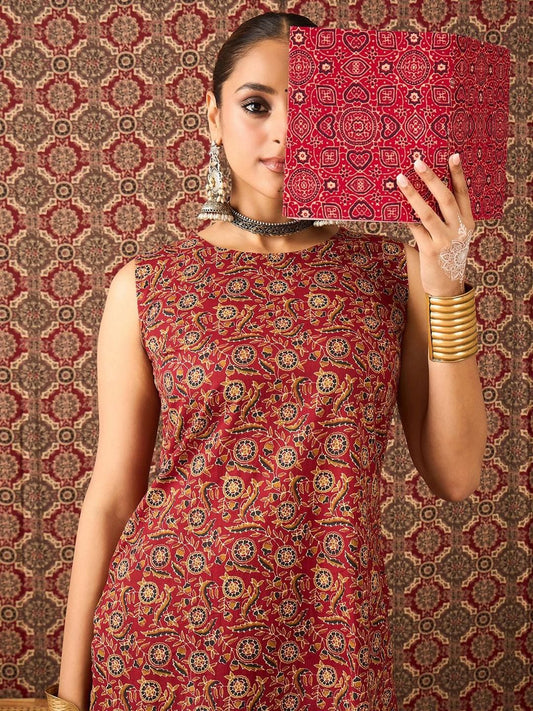 Dhiyona IE Floral Printed Round Neck Pure Cotton Tunic With Trousers