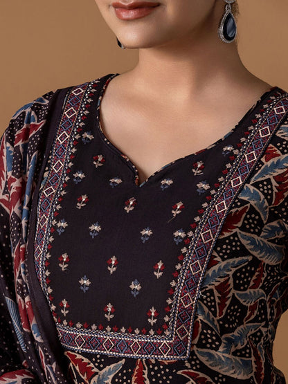 Dhiyona WP Women Embroidered Pure Ajrakh Cotton Suit Set