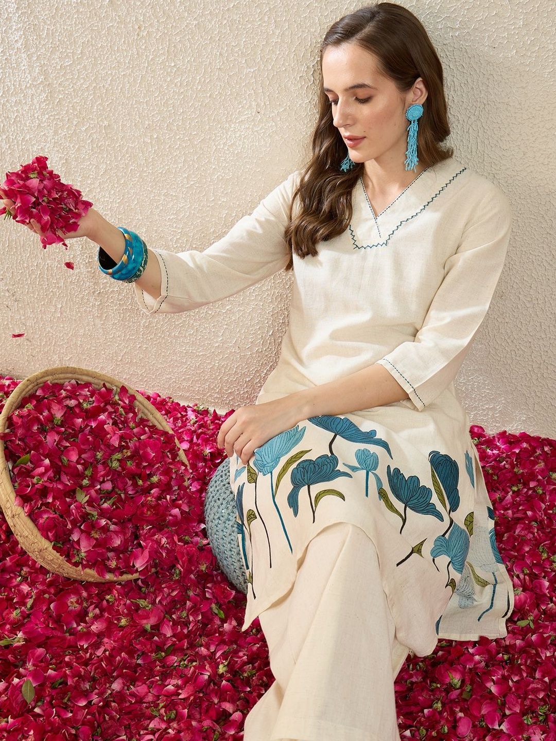 Women Floral Embroidered Regular Thread Work Pure Cotton Kurta with Palazzos