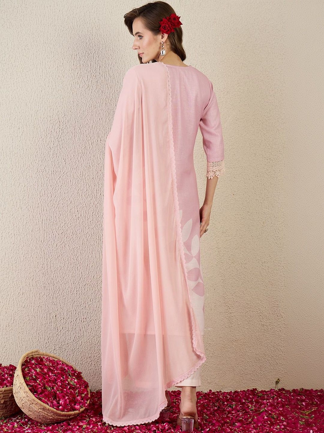 Women Floral Printed Regular Thread Work Linen Kurta with Trousers & With Dupatta