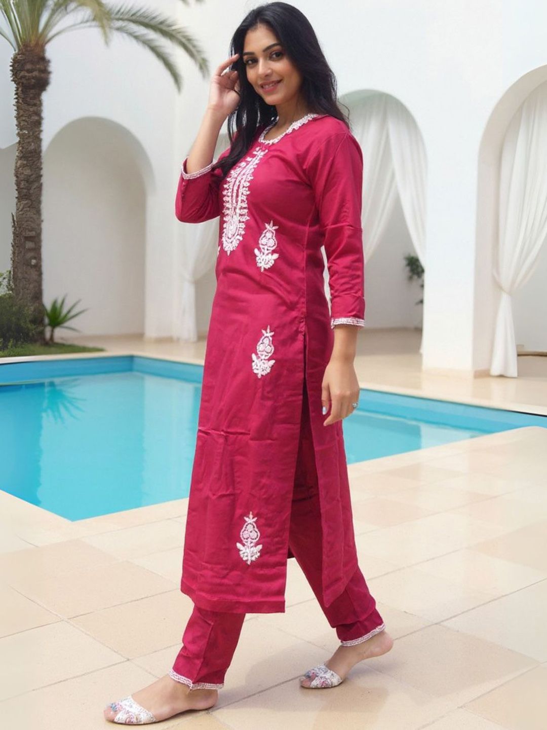 Women Ethnic Motifs Embroidered Regular Thread Work Kurta with Trousers