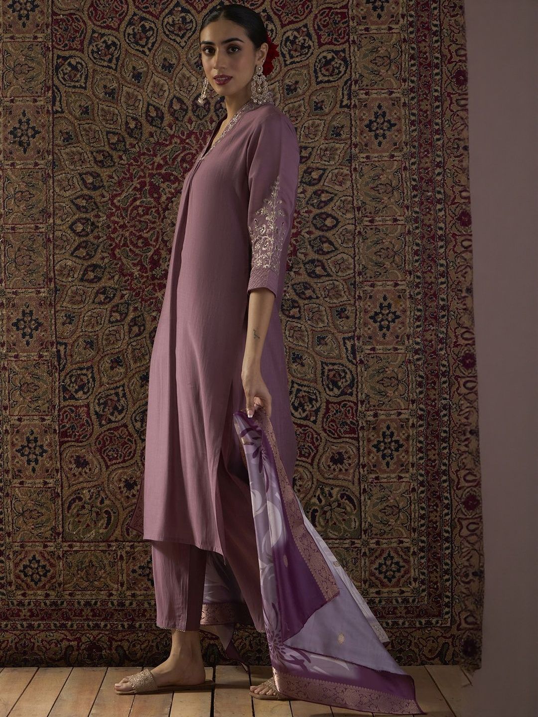 Floral Embroidered Thread Work Straight Kurta With Trousers & Dupatta