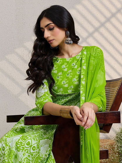 Women Floral Printed Regular Pure Cotton Kurta with Trousers & With Dupatta