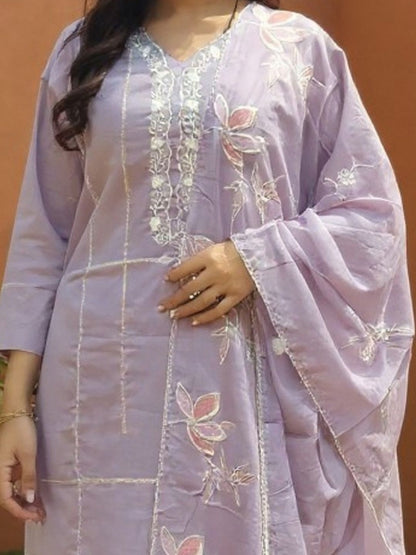 Floral Embroidered Thread Work Pure Cotton Kurta With Trousers & Dupatta