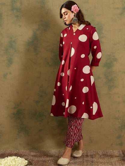 Dhiyona IE V-Neck Printed Pleated Pure Cotton A-Line Kurta with Trousers