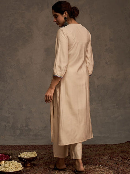 Ethnic Motifs Embroidered A-Line Thread Work Kurta With Trouser