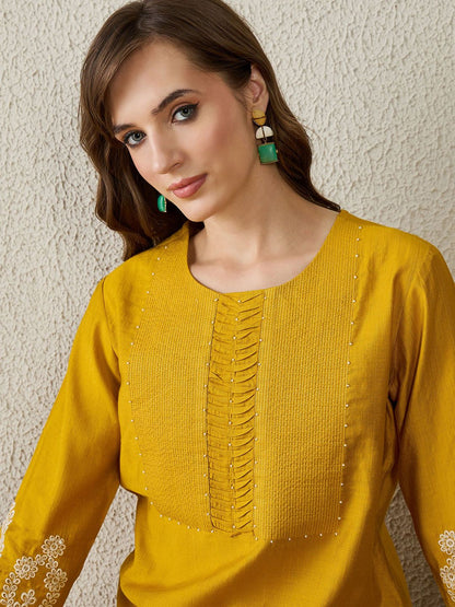 Women Mustard Ethnic Motifs Embroidered Regular Straight Kurta Sets
