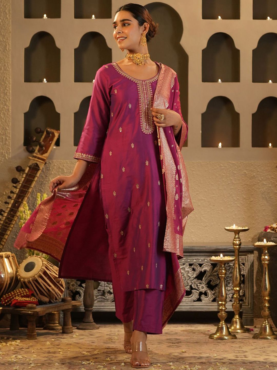 Floral Embroidered Round Neck Zari Straight Kurta & Trousers With Dupatta