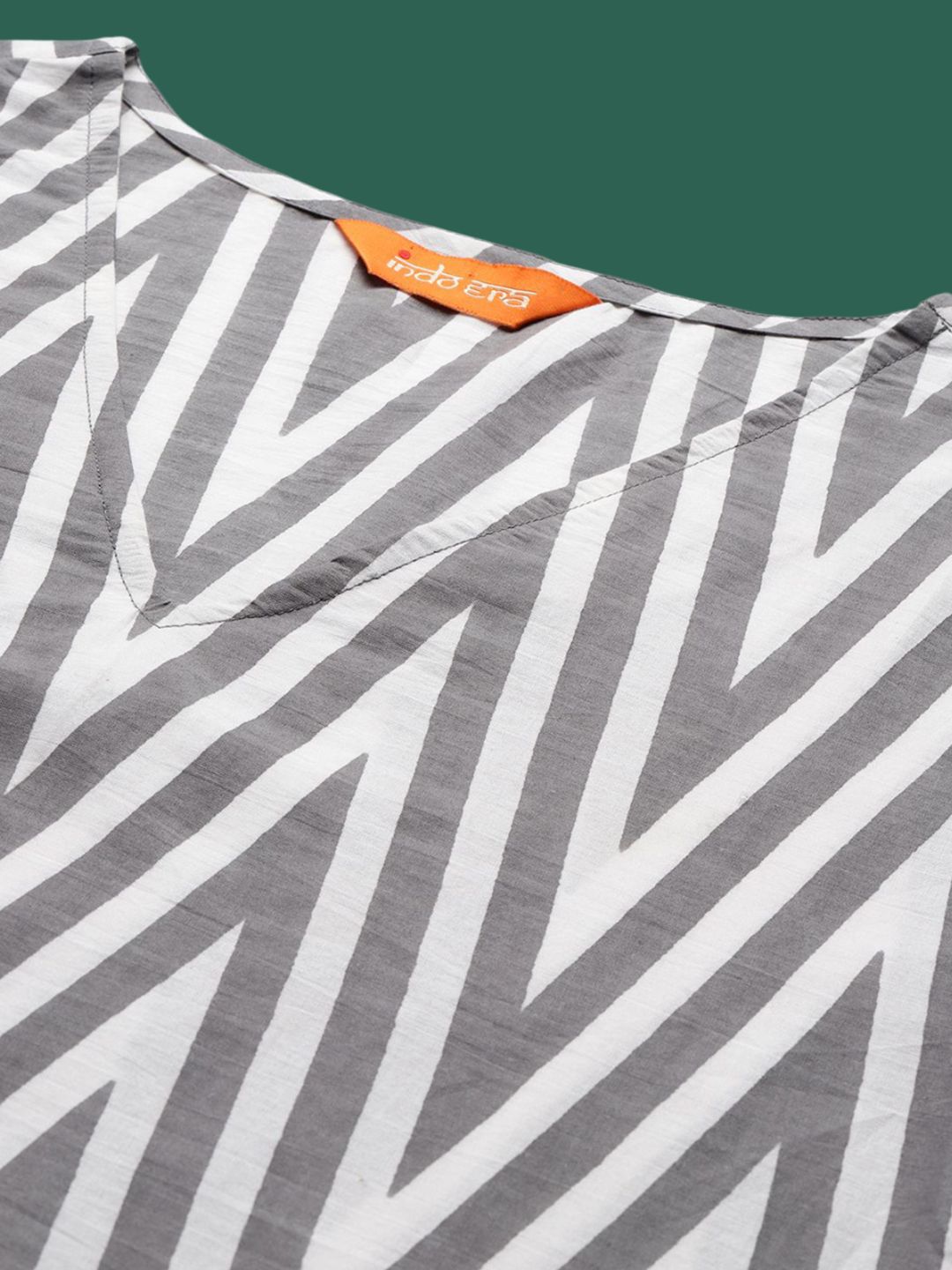 Dhiyona IE Printed Top With Trousers Co-Ords