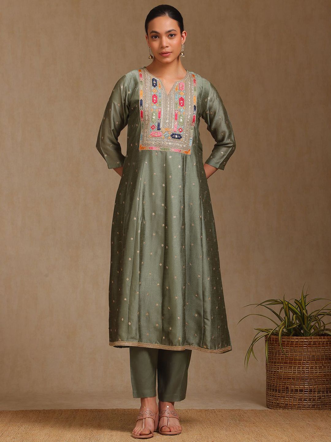 Dhiyona SO Women's Floral Embroidered Notch Neck Sequinned A-Line Kurta With Trousers & Dupatta