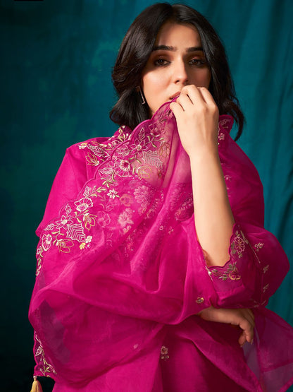Dhiyona IE Women Floral Embroidered Beads and Stones Kurta with Trousers & Dupatta