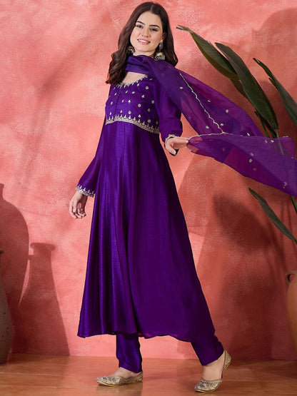 Dhiyona SN Women's Ethnic Motifs Embroidered Kurta with Trousers & Dupatta