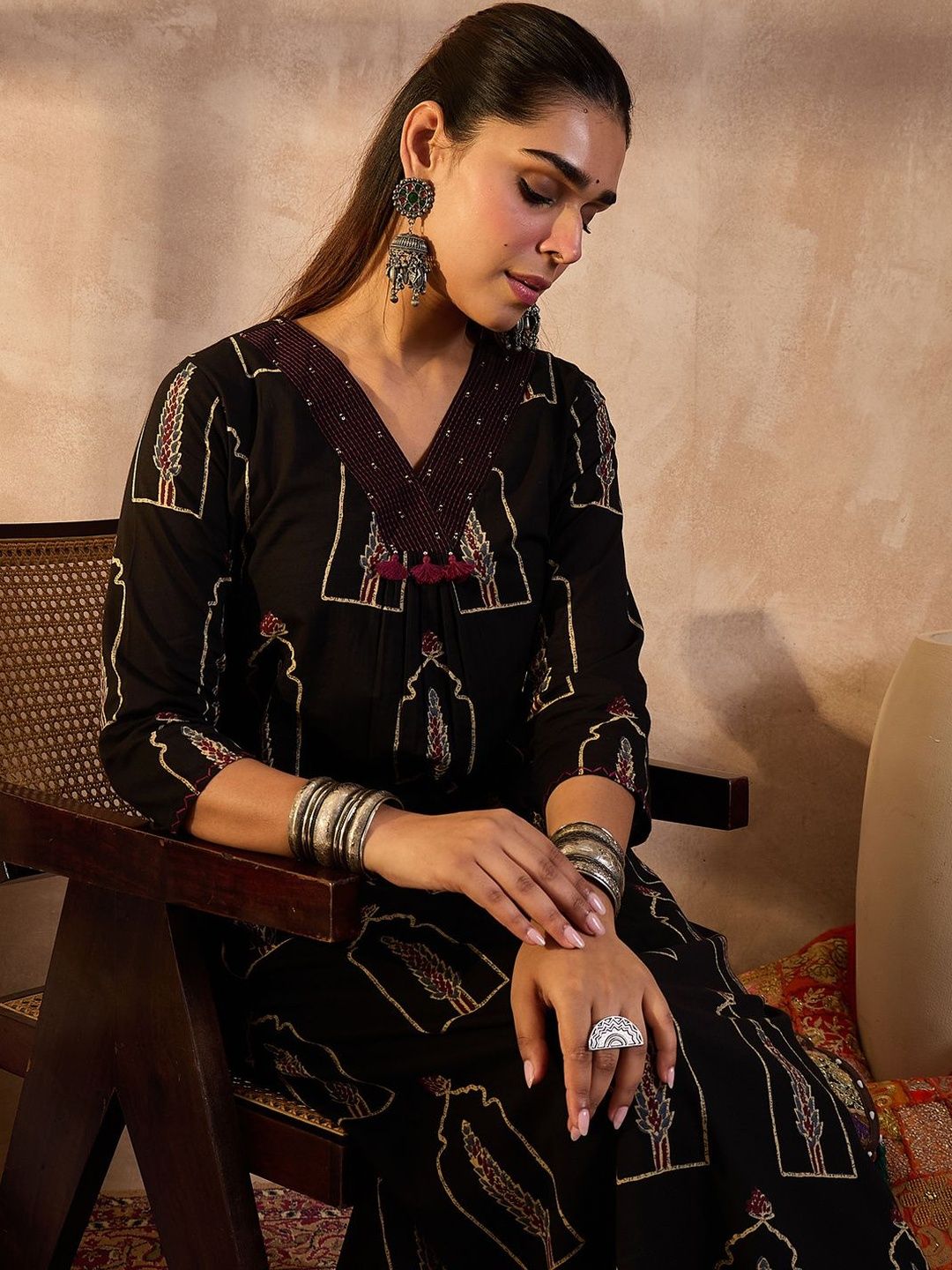 Women Ethnic Motifs Printed Regular Sequinned Pure Cotton Kurta with Trousers