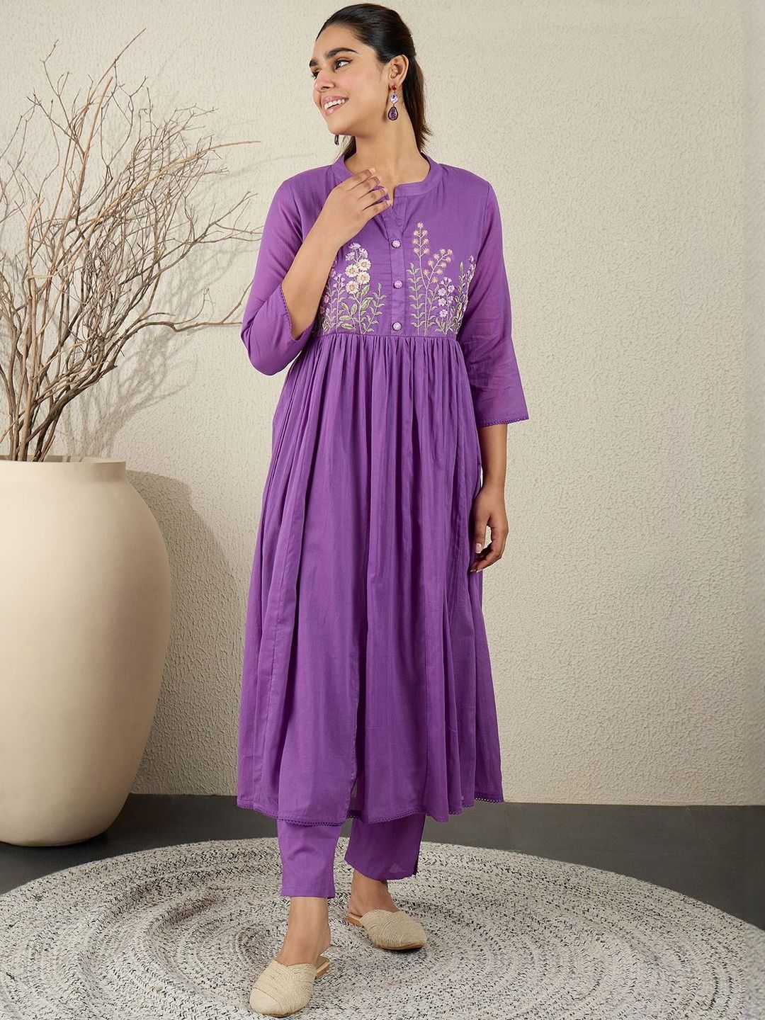 Floral Embroidered Empire Thread Work Pure Cotton Kurta With Trousers & Dupatta