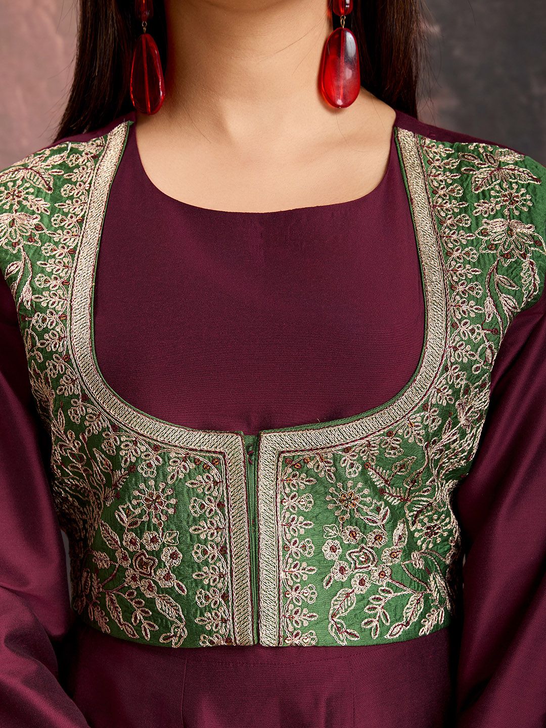 Dhiyona PD Women Anarkali Kurta Trousers & Dupatta With Embroidered Jacket