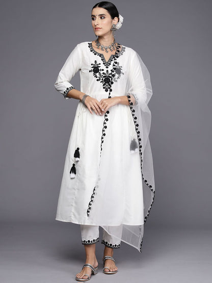 Dhiyona IE Floral Embroidered A-Line Thread Work Kurta with Trousers & Dupatta