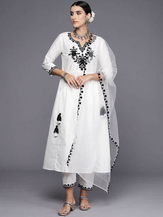 Dhiyona IE Floral Embroidered A-Line Thread Work Kurta with Trousers & Dupatta