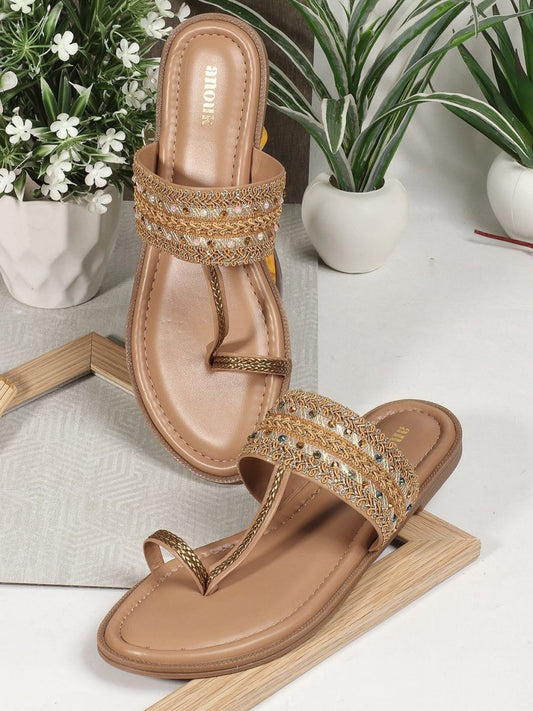 Dhiyona AK Ethnic - Embellished One Toe Flats