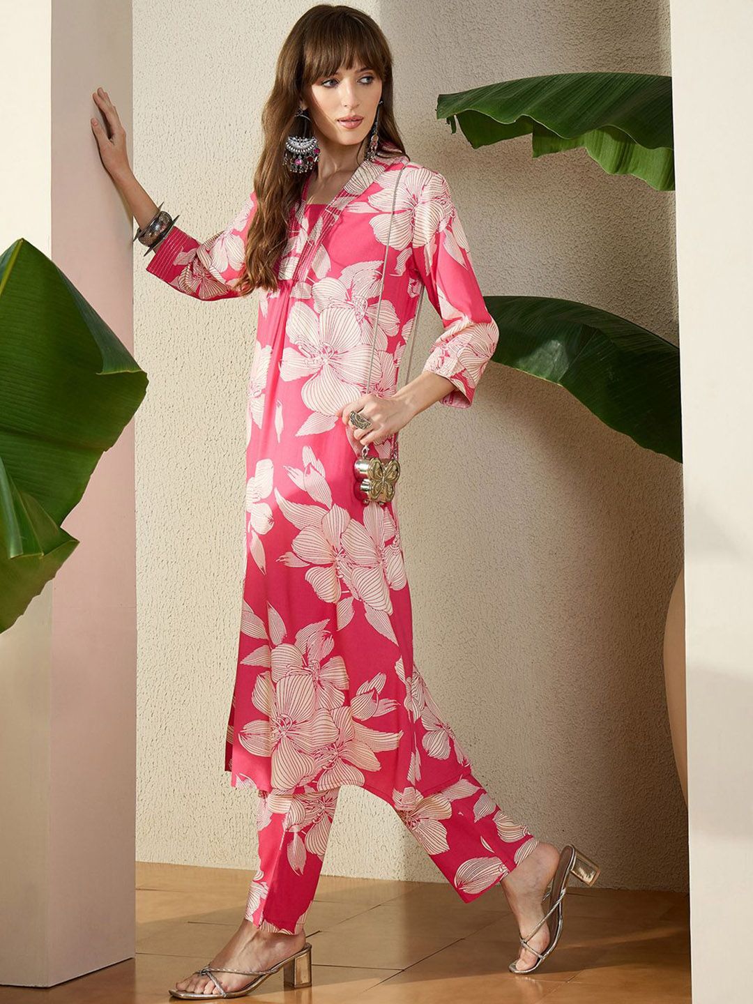 Dhiyona IE Printed V-Neck Top With Trousers