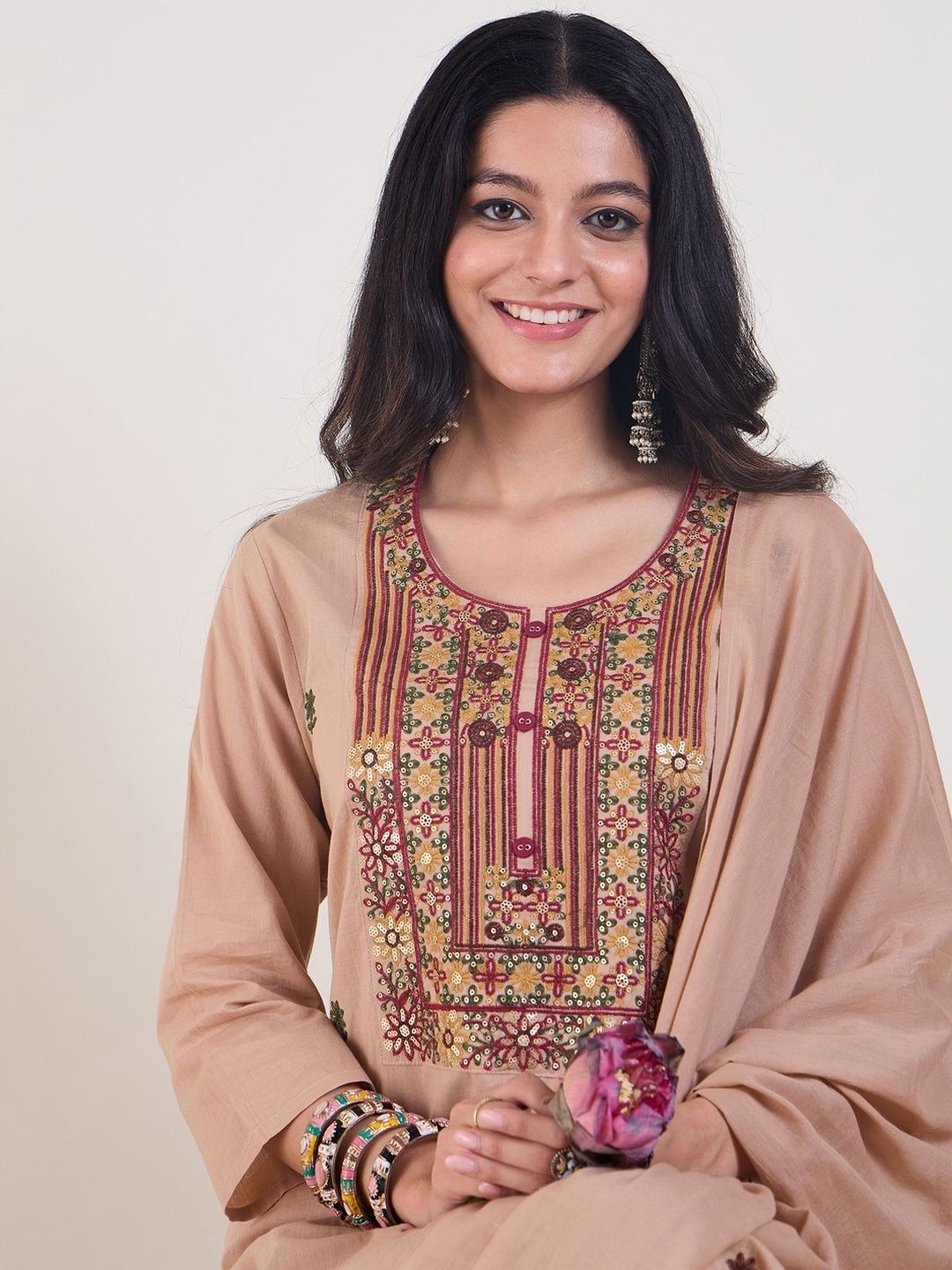Ethnic Motifs Embroidered Thread Work Kurta With Trousers & Dupatta