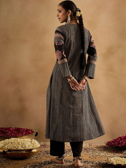 Dhiyona IE Printed Square Neck Pure Cotton Tunic With Trouser