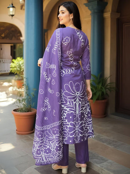 Floral Printed Pure Cotton A Line Kurta With Trousers & Dupatta