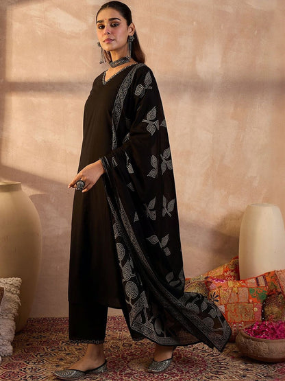 Women Solid Cotton Kurta with Trousers & Dupatta