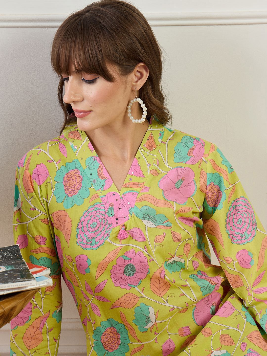 Floral Printed Straight Sequinned Pure Cotton Kurta With Trouser