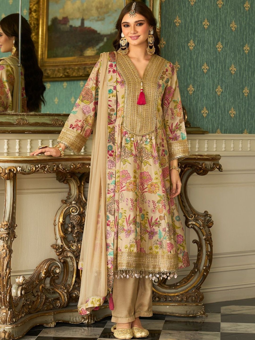 Dhiyona IE Women Floral Printed Kurta with Trouser & Dupatta