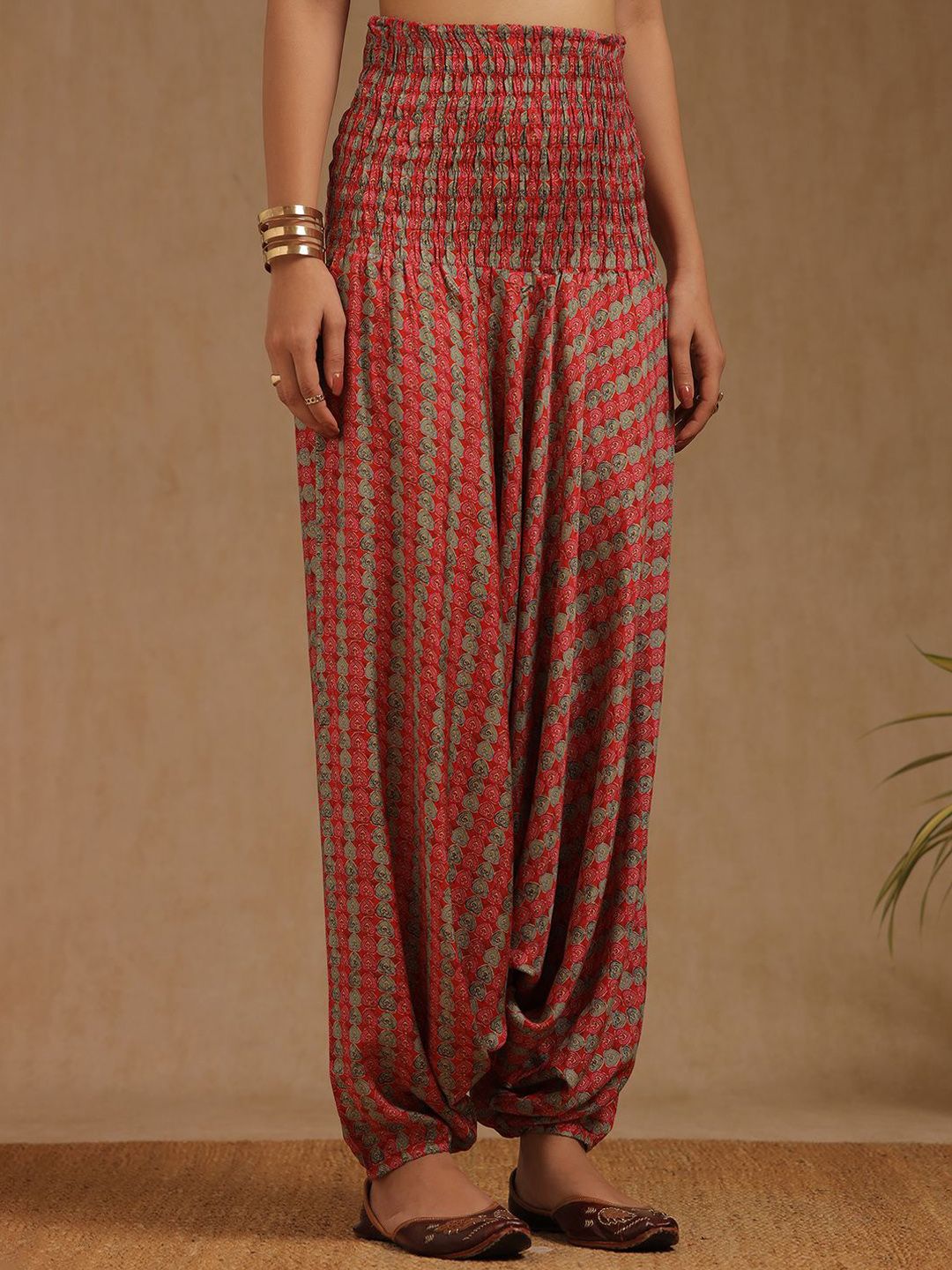 Dhiyona SO Women's Women Ethnic Motifs Printed Regular Sequinned Kurta with Patiala