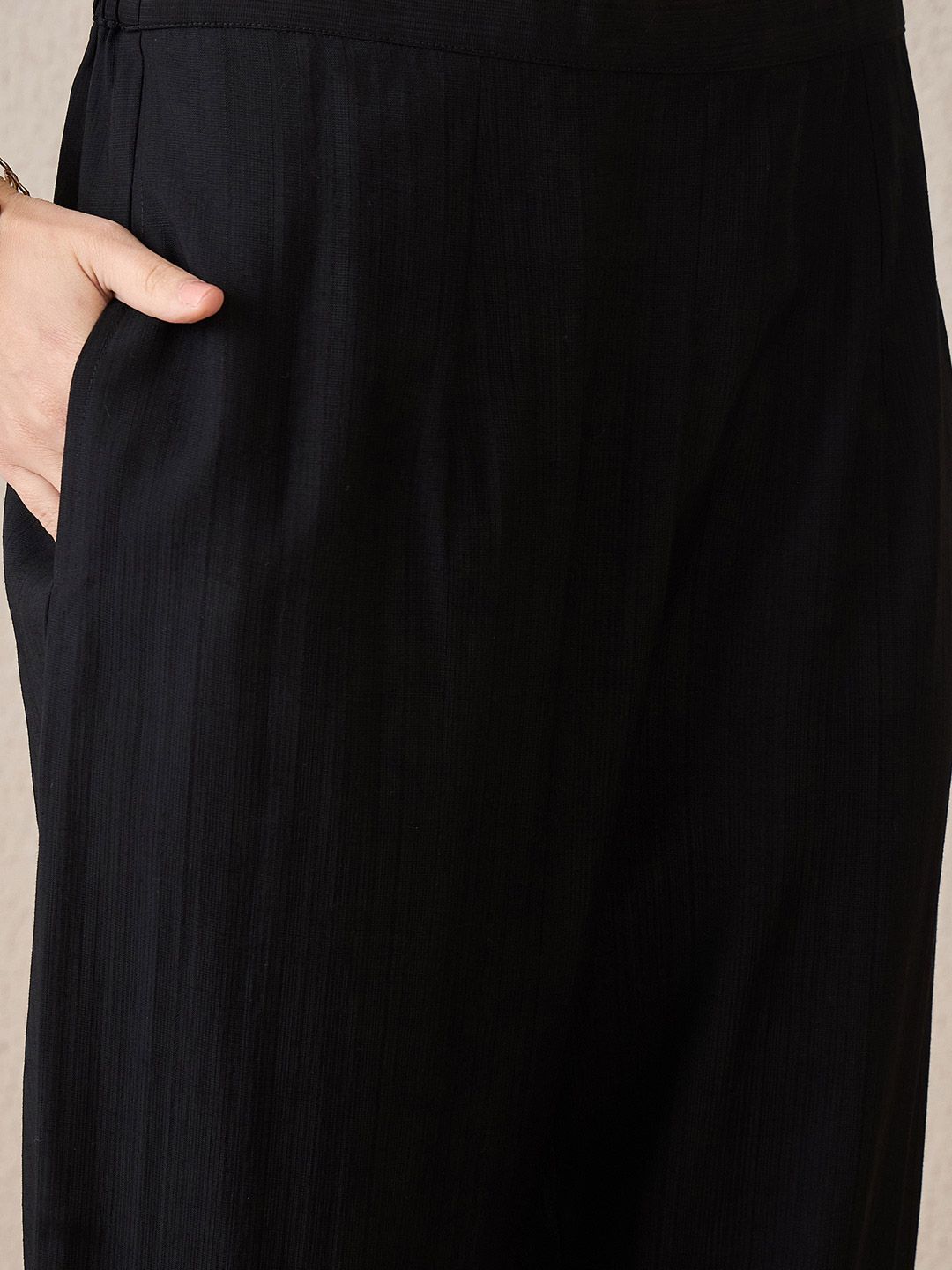 Mandarin Collar Flared Sleeves Thread Work Straight Kurta With Trouser