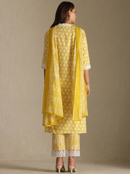Dhiyona SO Women's Women Printed Thread Work Kurta with Trousers & With Dupatta