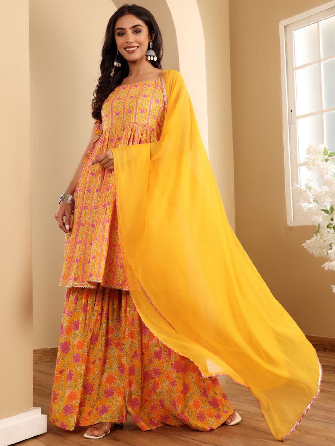 Dhiyona VA Women'sFloral Printed A-Line Kurta With Sharara And Dupatta