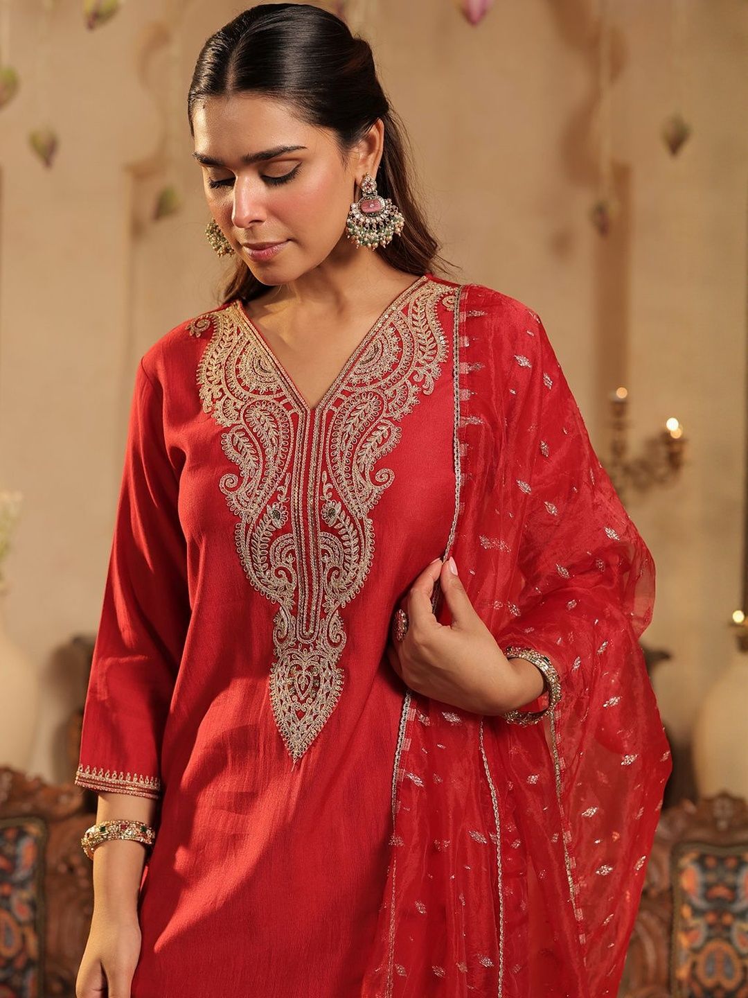 Women Paisley Embroidered Regular Kurta & Trouser With Dupatta