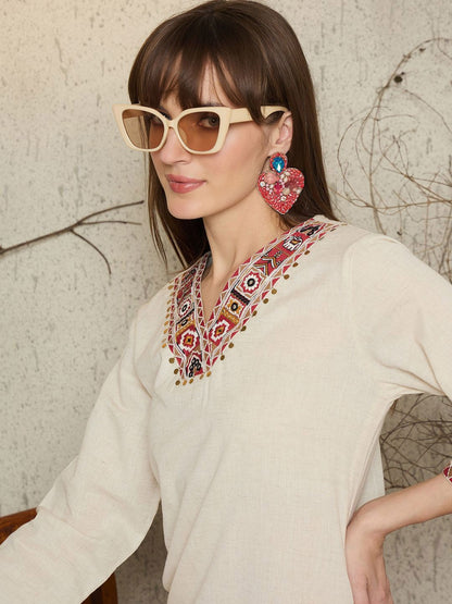 Dhiyona IE Women Embroidered V-Neck Top and Trousers Co-Ords