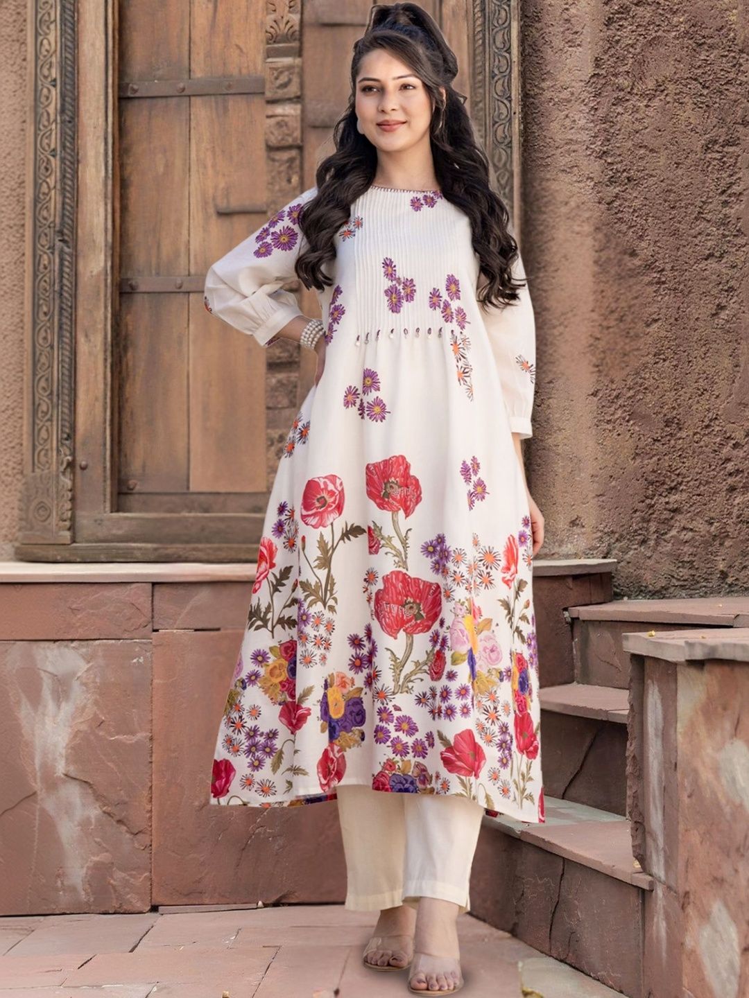 Women Floral Printed Pleated Pure Cotton Kurta with Trousers