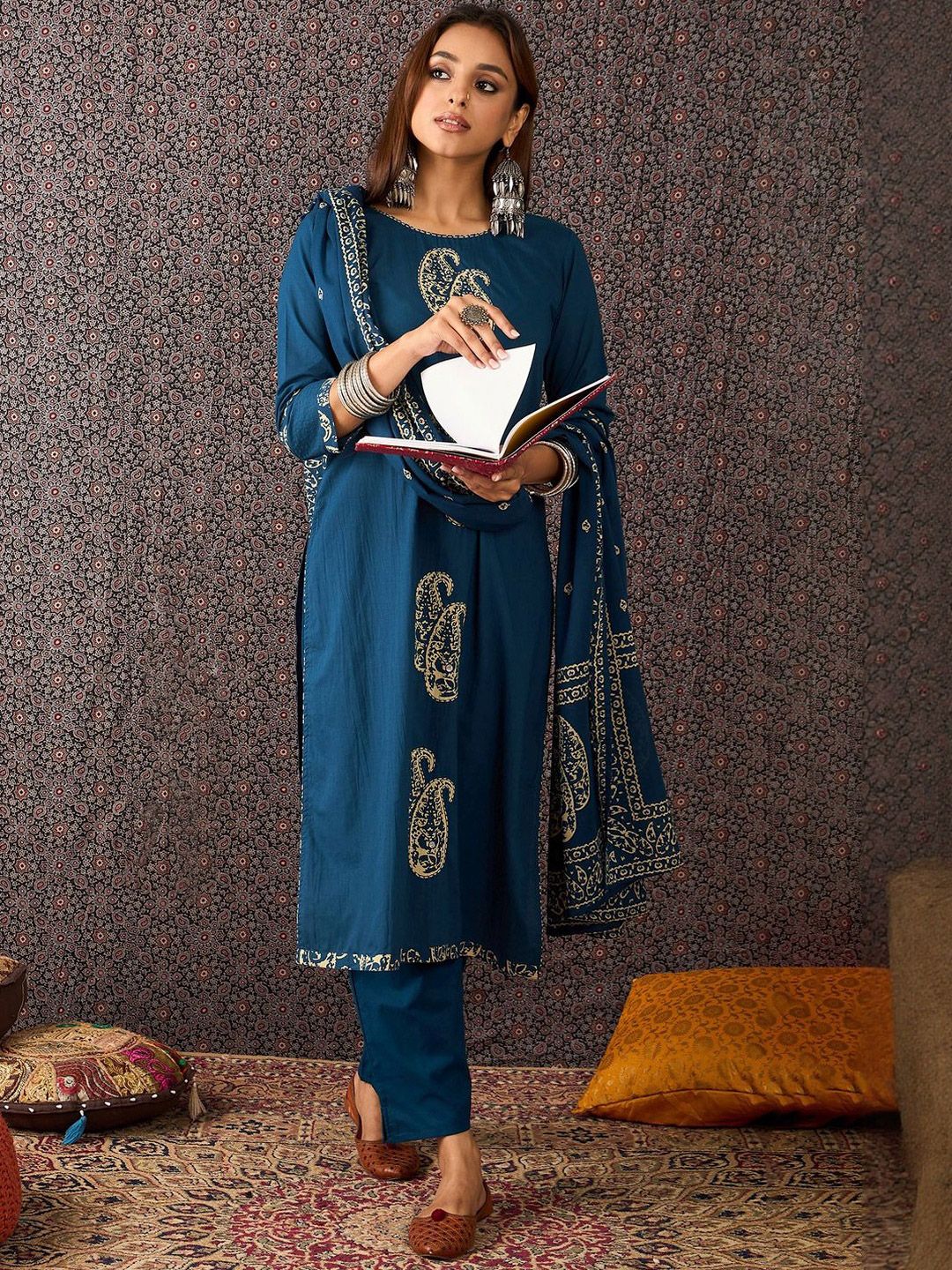 Paisley Printed Round Neck Thread Work Pure Cotton Kurta & Trousers With Dupatta