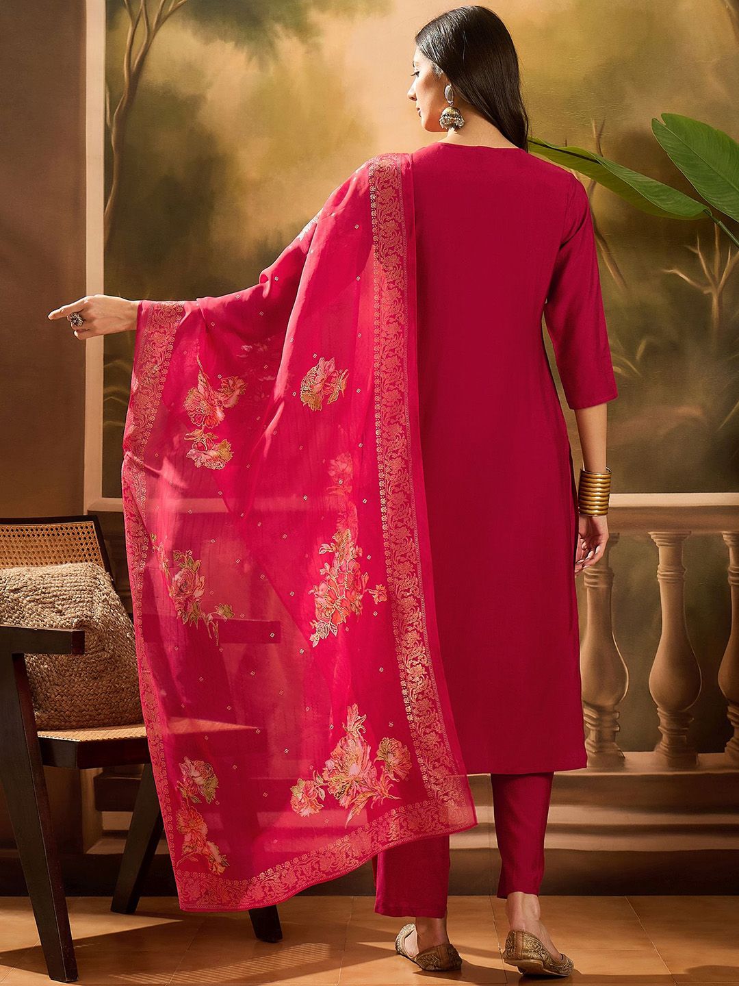 Dhiyona SN Women's Floral Printed Round Neck Kurta With Trousers & Dupatta Set