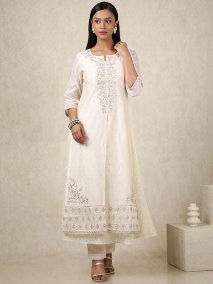 Dhiyona SO Women's Alina Cut Floral Embroidered Thread Work Chanderi Silk A-Line Kurta With Trousers & Dupatta
