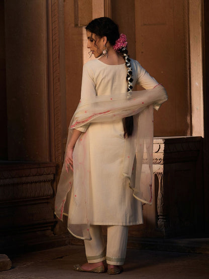 Dhiyona CH Floral Embroidered Sequinned Square Neck Straight Kurta With Trousers & Dupatta