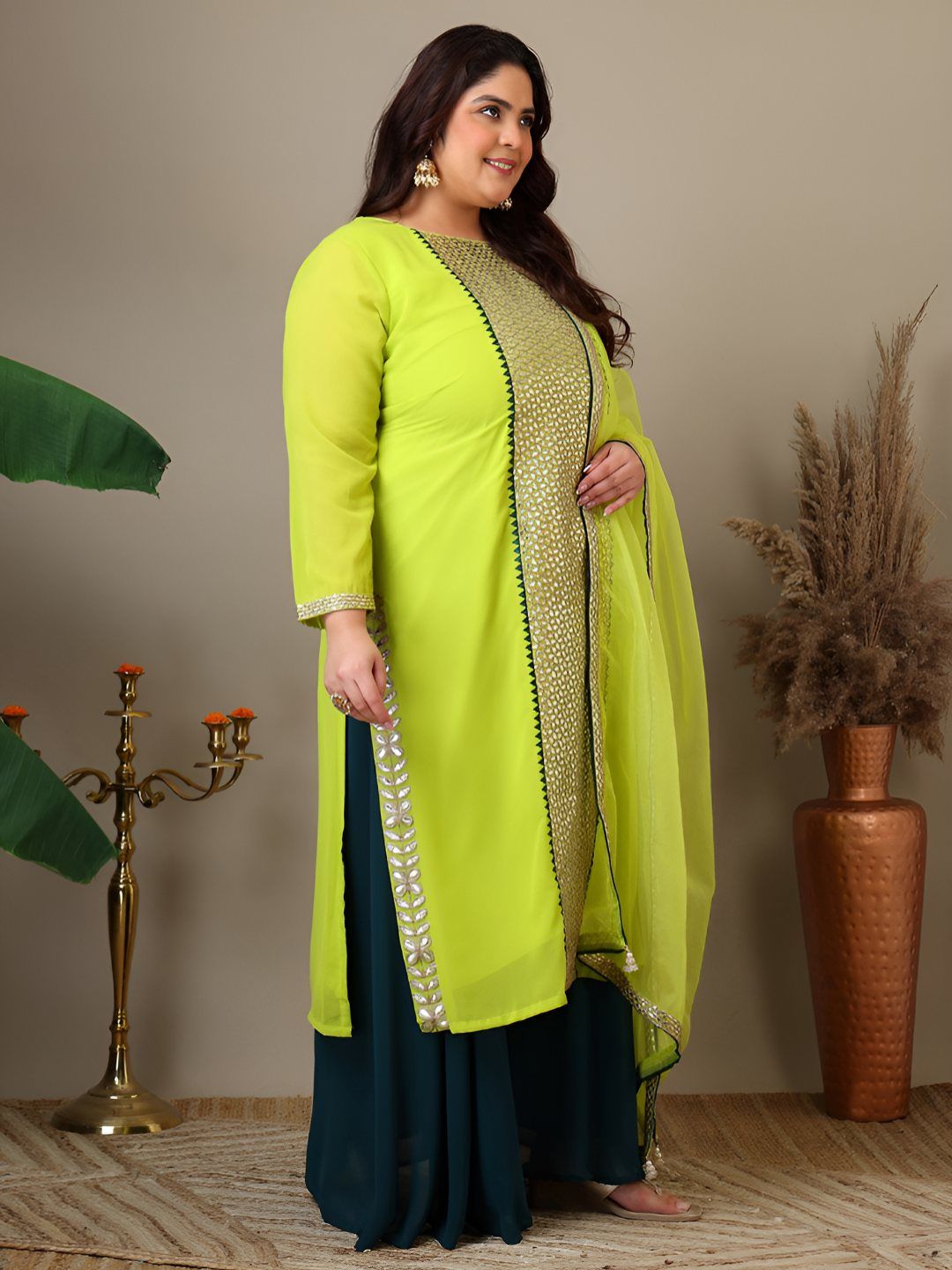 Dhiyona IN Women Plus Size Geometric Foil and Zari Embroidered Kurta Set with Dupatta