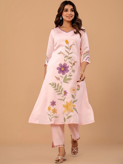Women Floral Embroidered Regular Thread Work Kurta with Trousers