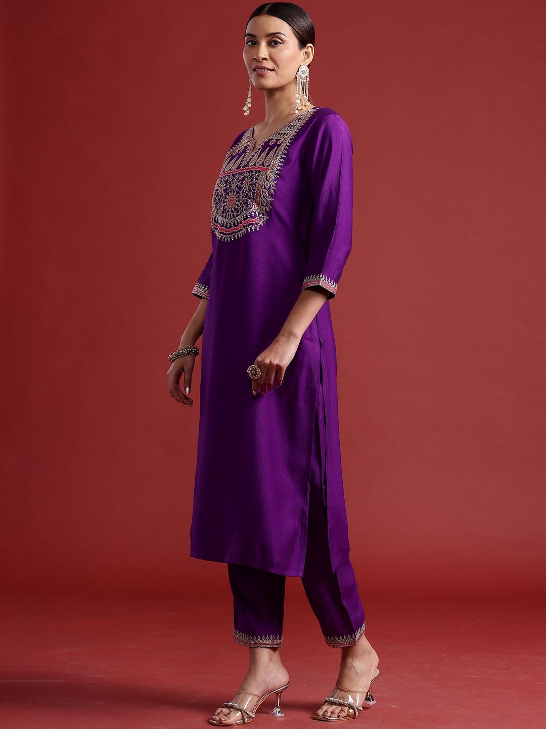 Women Ethnic Motifs Embroidered Regular Thread Work Liva Kurta with Trousers & With Dupatta