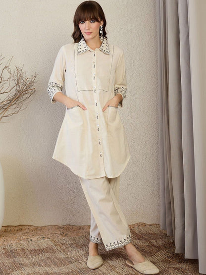 Women Ethnic Motifs Embroidered Regular Thread Work Kurta with Trousers