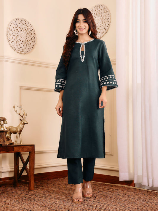 Dhiyona VR Women's Bottle Green Embroidered Kurta Set