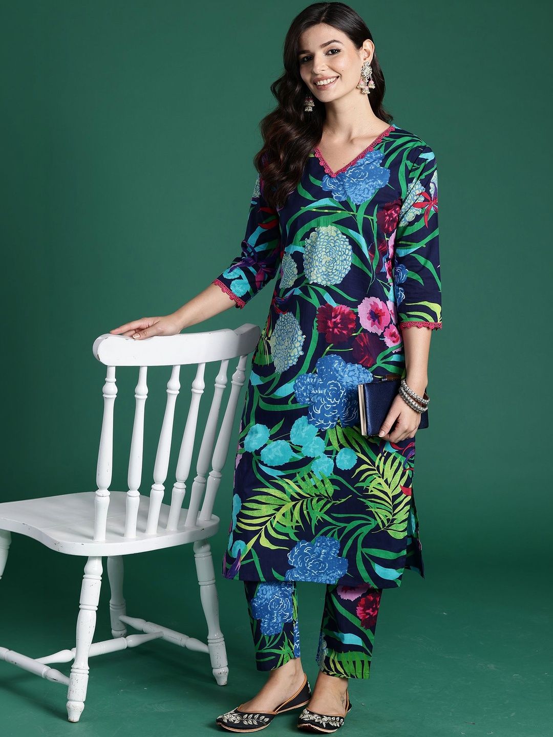 Women Floral Printed Regular Pure Cotton Kurta with Trousers