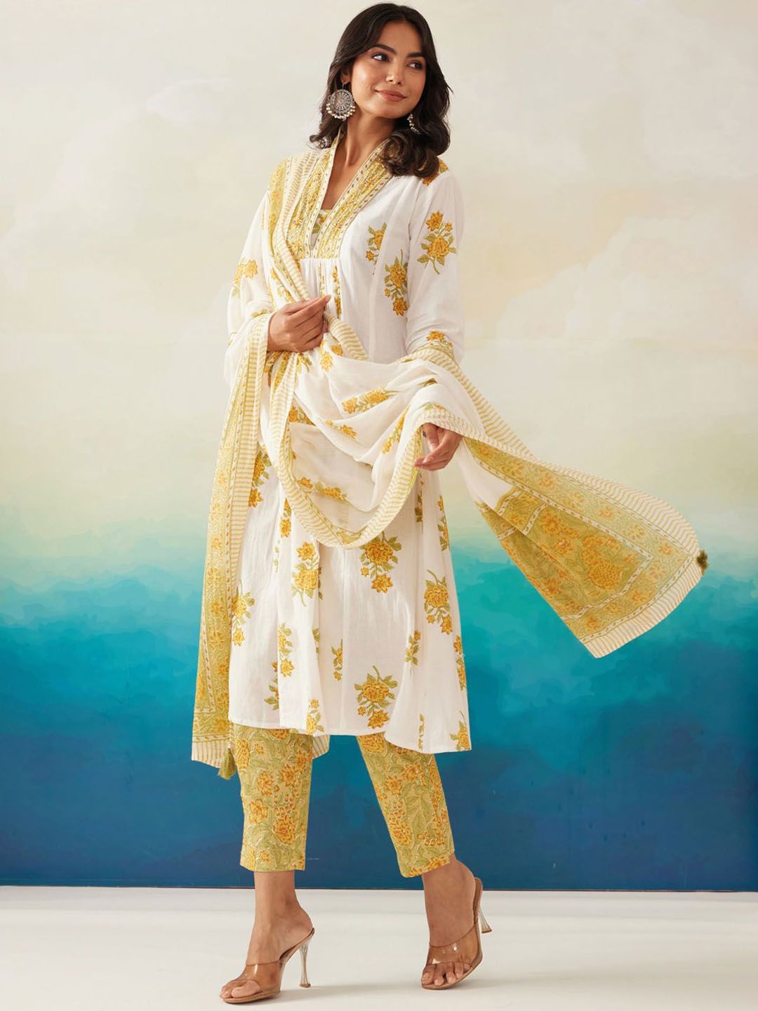 Floral Printed Pleated Beads and Stones Pure Cotton Kurta With Trousers & Dupatta